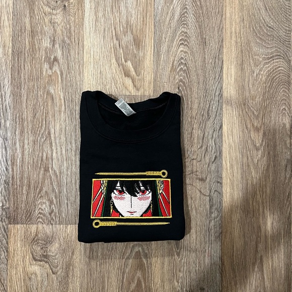 Yor Forger Box Logo Black Sweatshirt - Picture 2 of 4